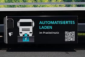 Beklebung "Automatisiertes Laden" 